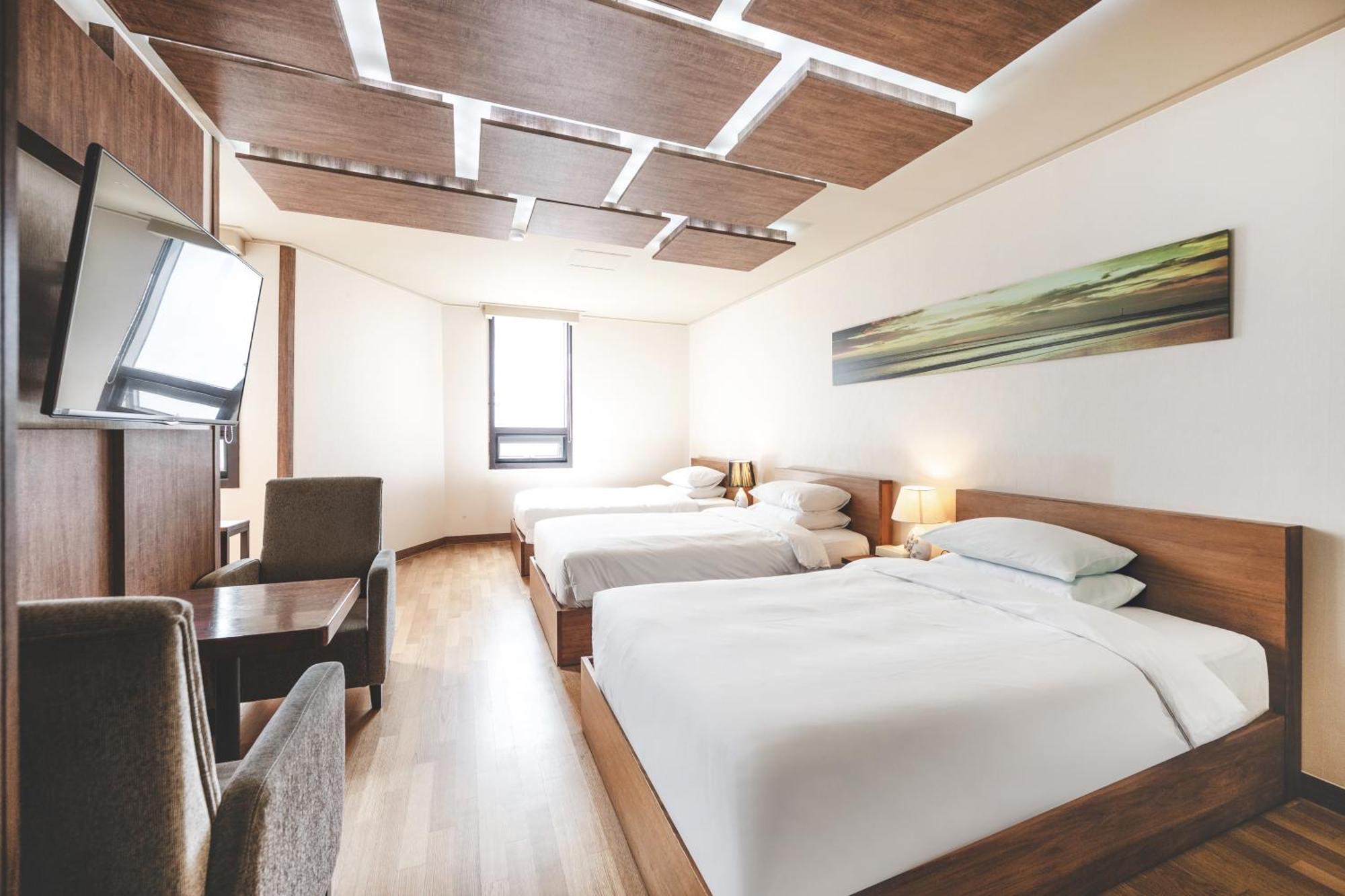 בוסאן Sunset Hotel חדר תמונה