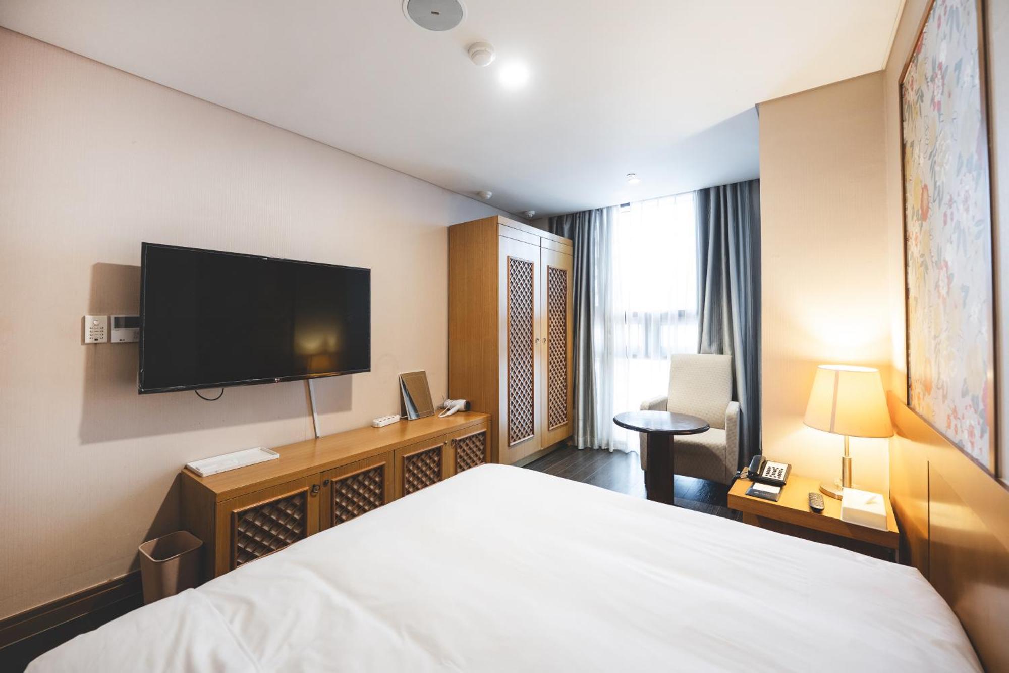 בוסאן Sunset Hotel חדר תמונה