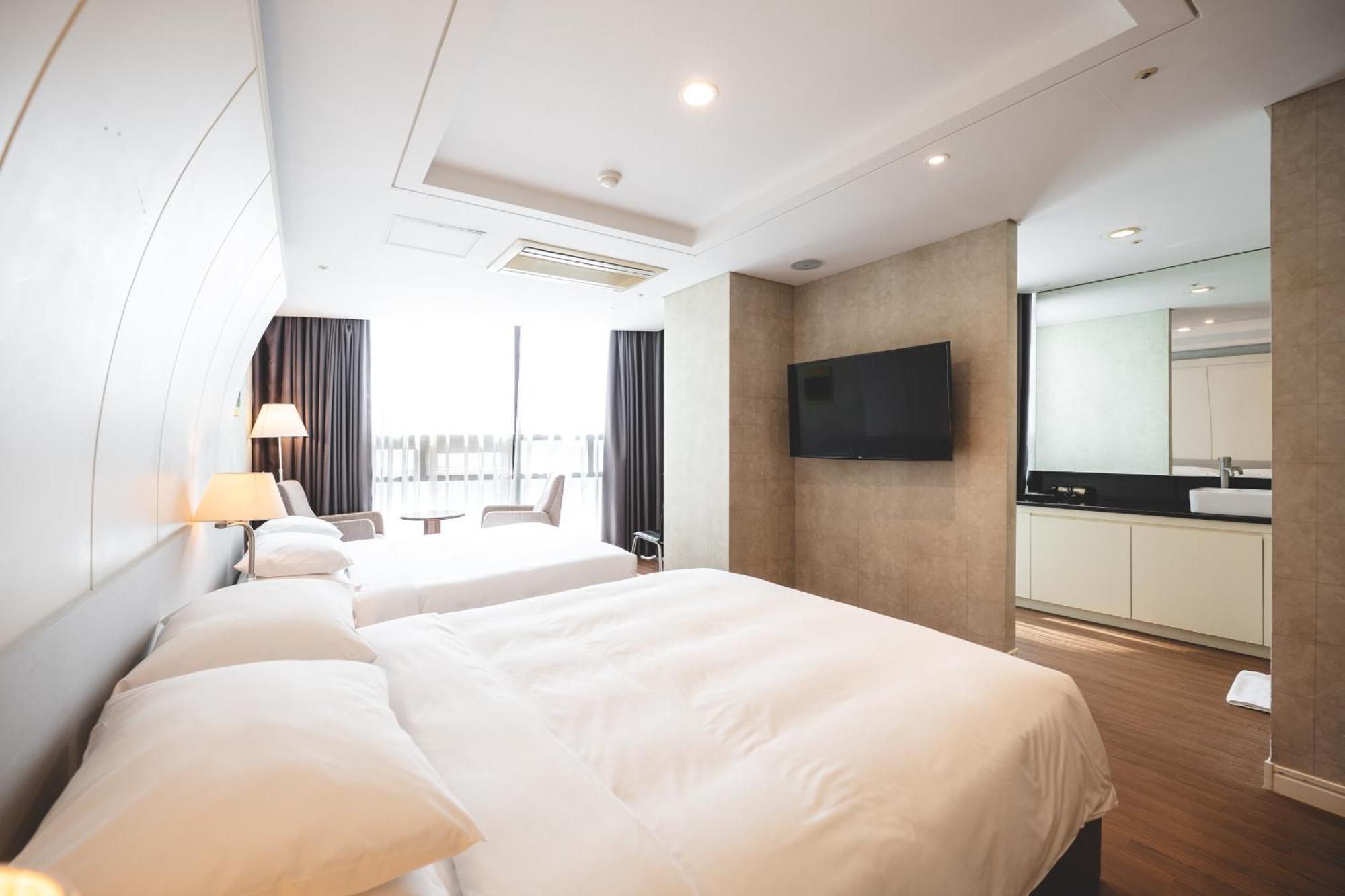 בוסאן Sunset Hotel חדר תמונה