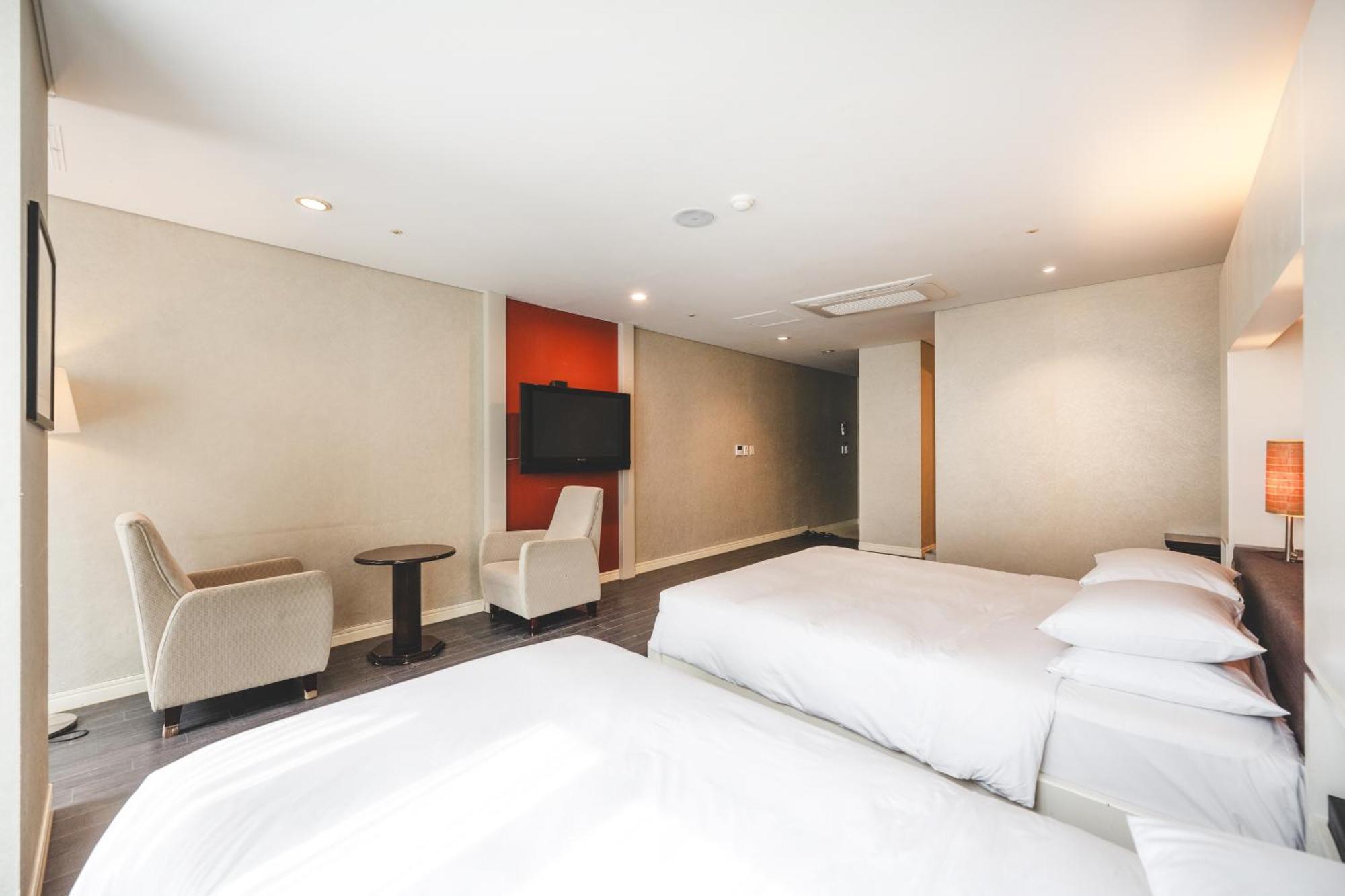 בוסאן Sunset Hotel חדר תמונה